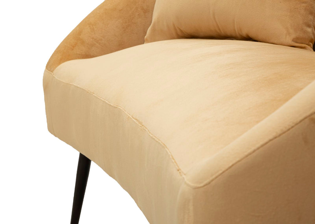 Beige Samt Sofa Mit Kissen Browy 2 Sitzer