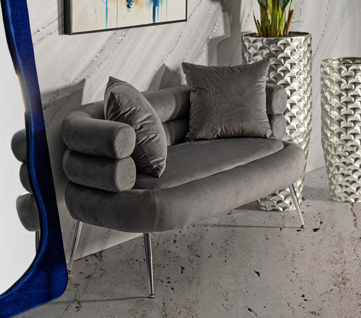 Graphitgrau Samt Sofa Mit Kissen Silvery Plus 2 Sitzer