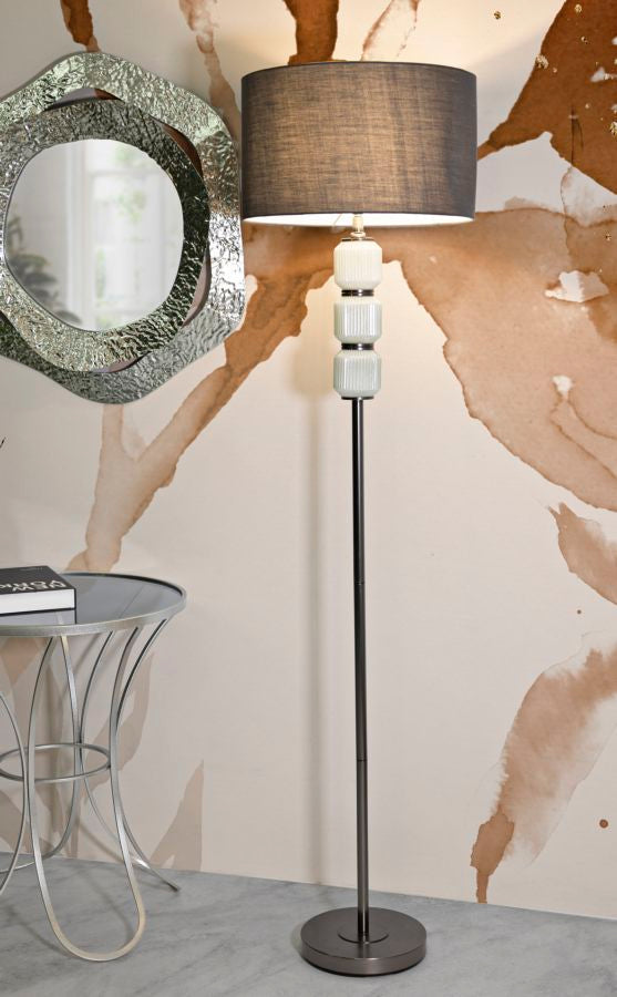 Weiss Silber Stehlampe Stoffschirm Bright One Modern