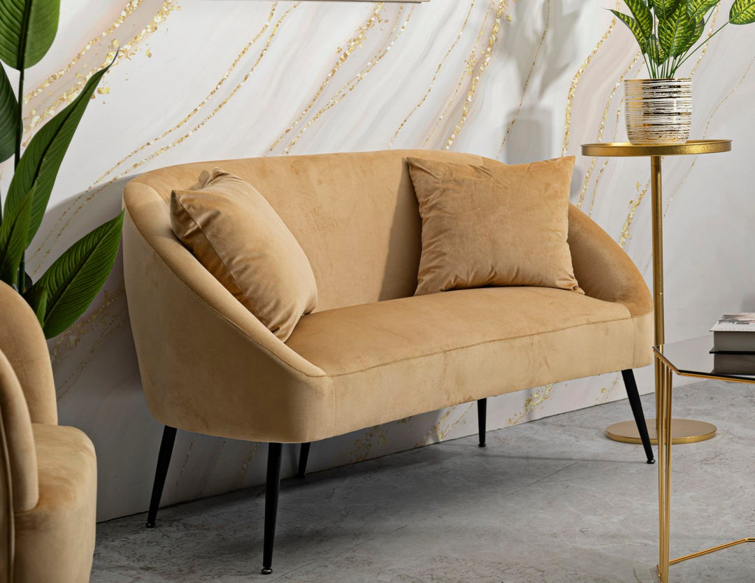 Beige Samt Sofa Mit Kissen Browy 2 Sitzer