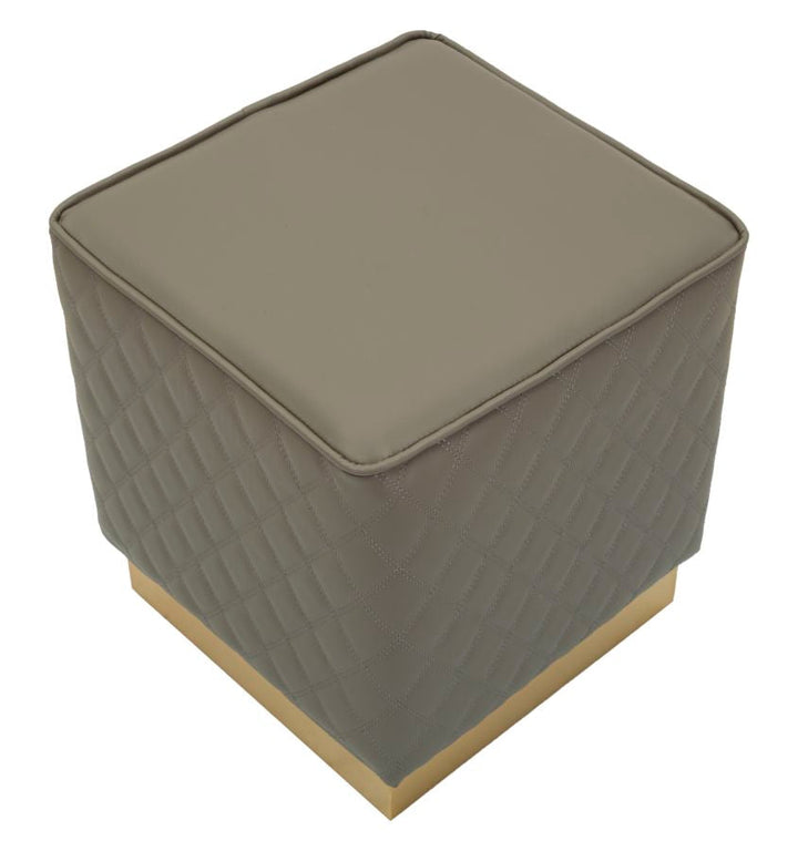 Quadratischer Polsterhocker Mit Goldbasis Sharon Moderner Akzent