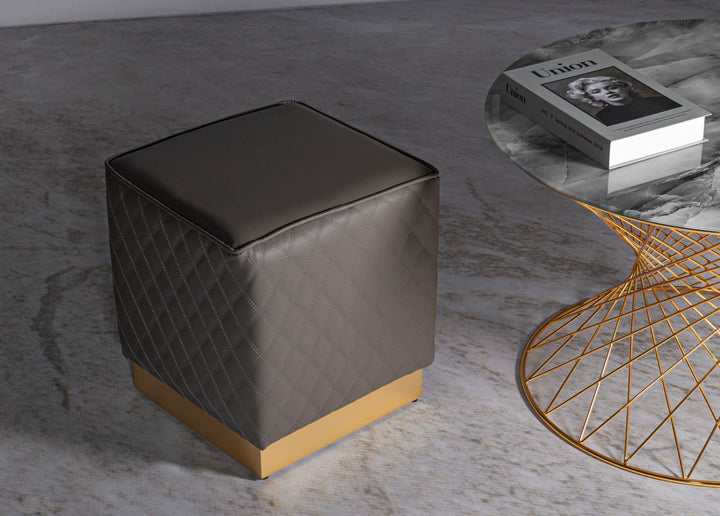 Quadratischer Polsterhocker Mit Goldbasis Sharon Moderner Akzent