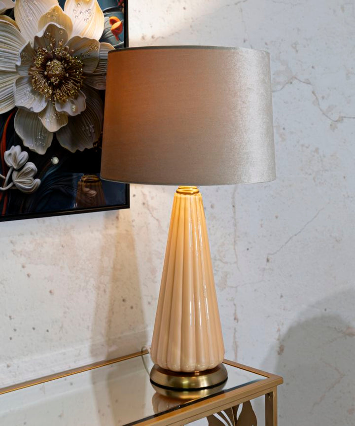 Gold Beige Tischlampe Stoffschirm Perly Zeitgenoessisch