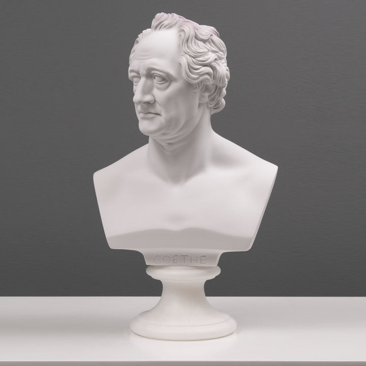 Goethe Büste Statue