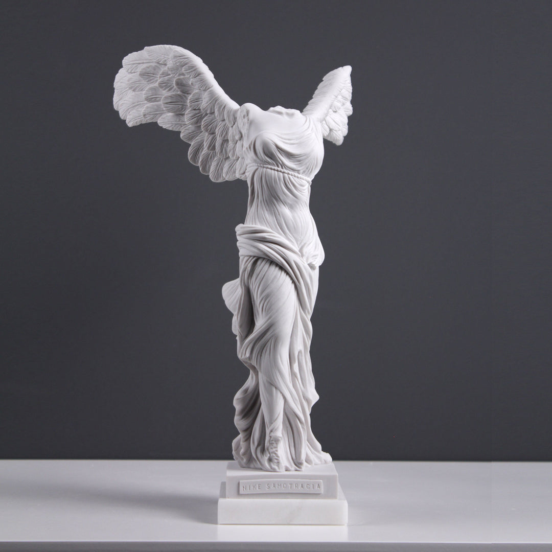 Nike Statue - Geflügelter Sieg (Mittel)