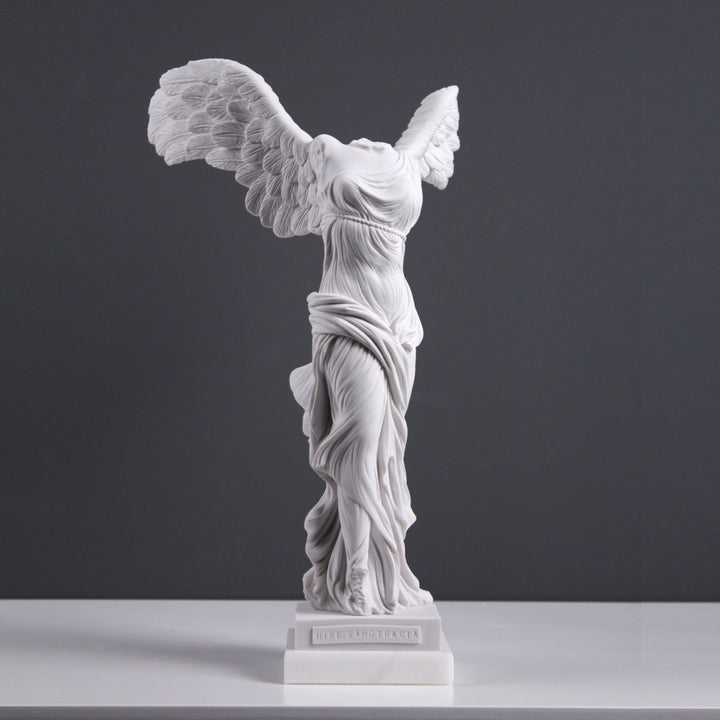 Nike Statue - Geflügelter Sieg (Mittel)