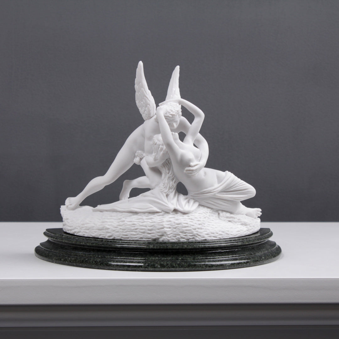 Cupid und Psyche Statue