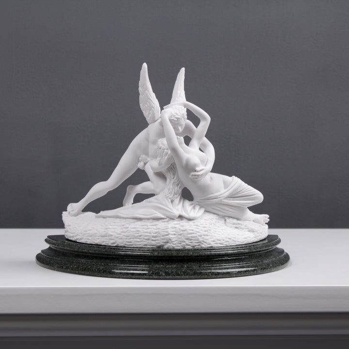 Cupid und Psyche Statue