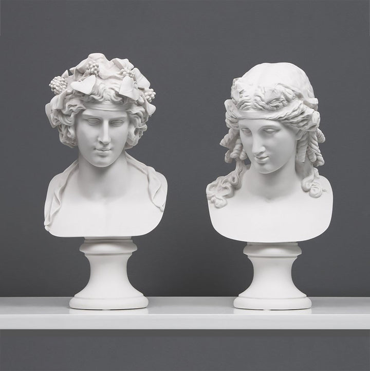 Antinous Lansdowne und Ariadne Büsten