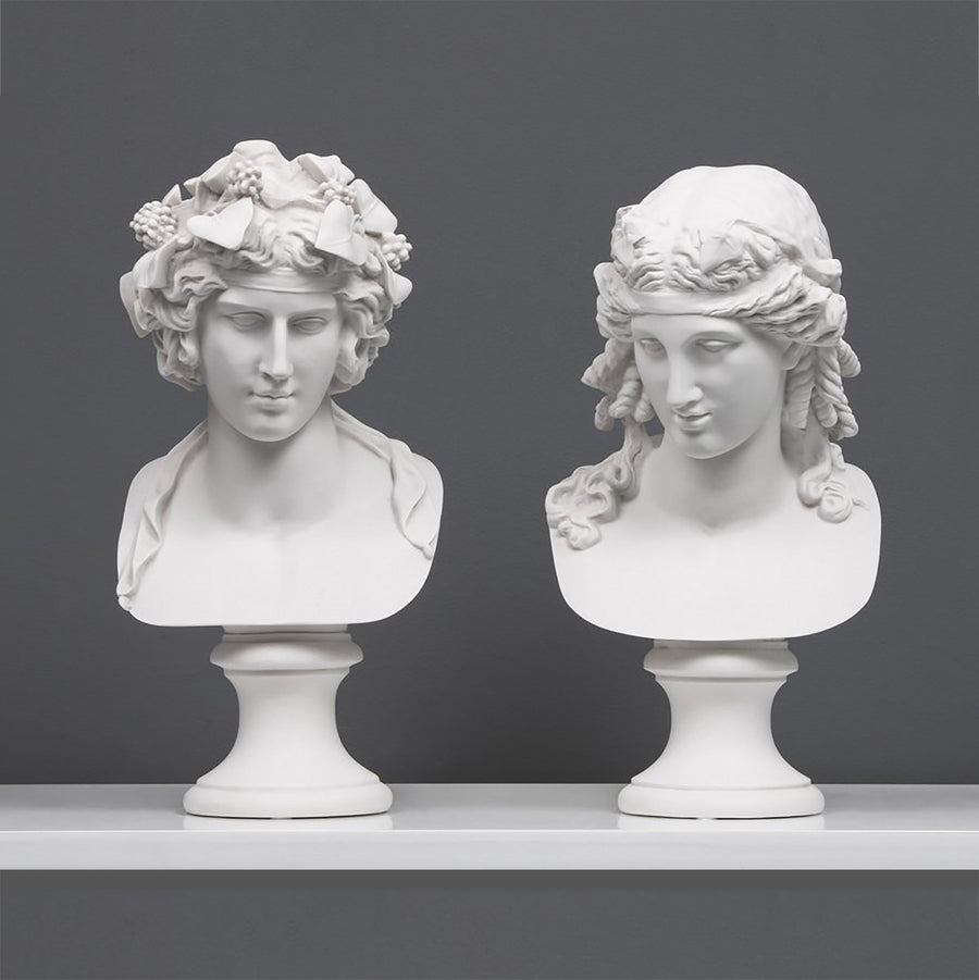 Antinous Lansdowne und Ariadne Büsten