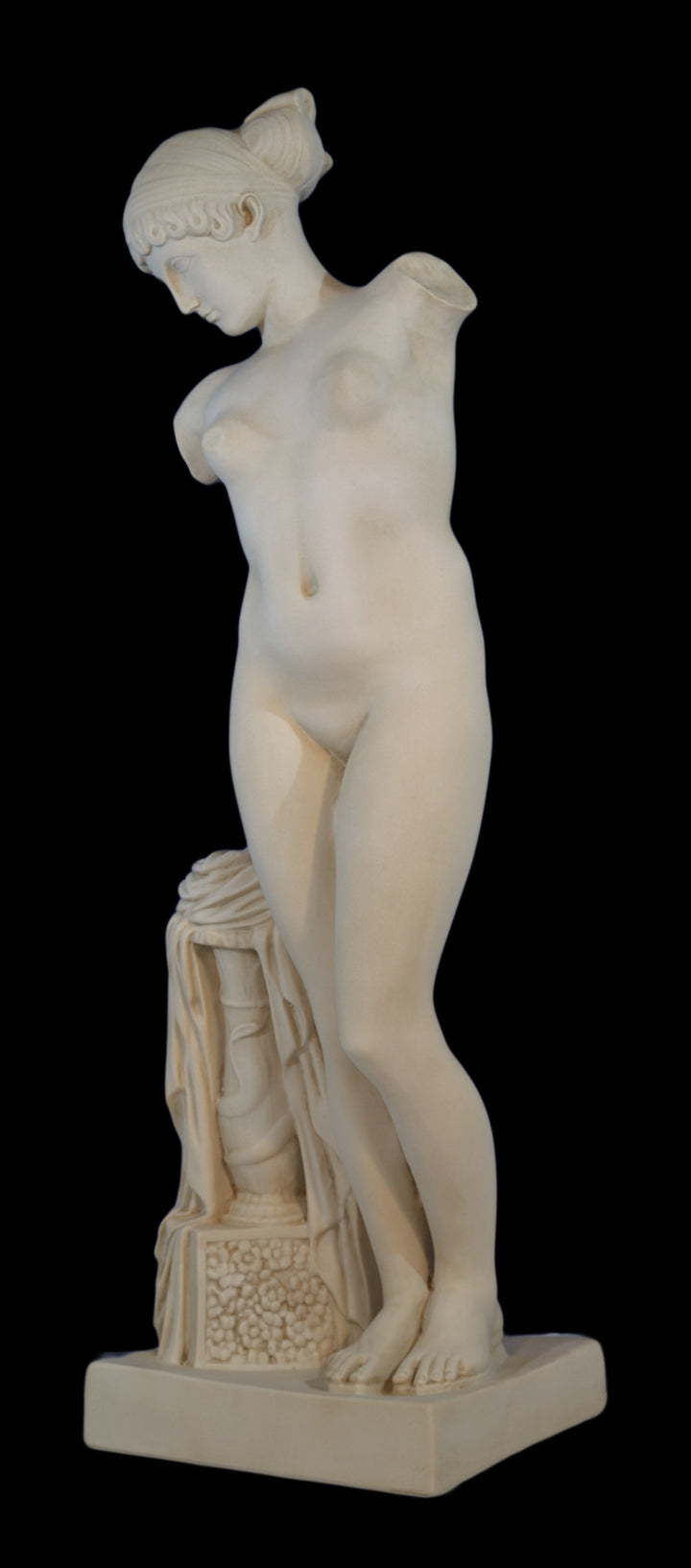 Weibliche Lebensgrosse Statue