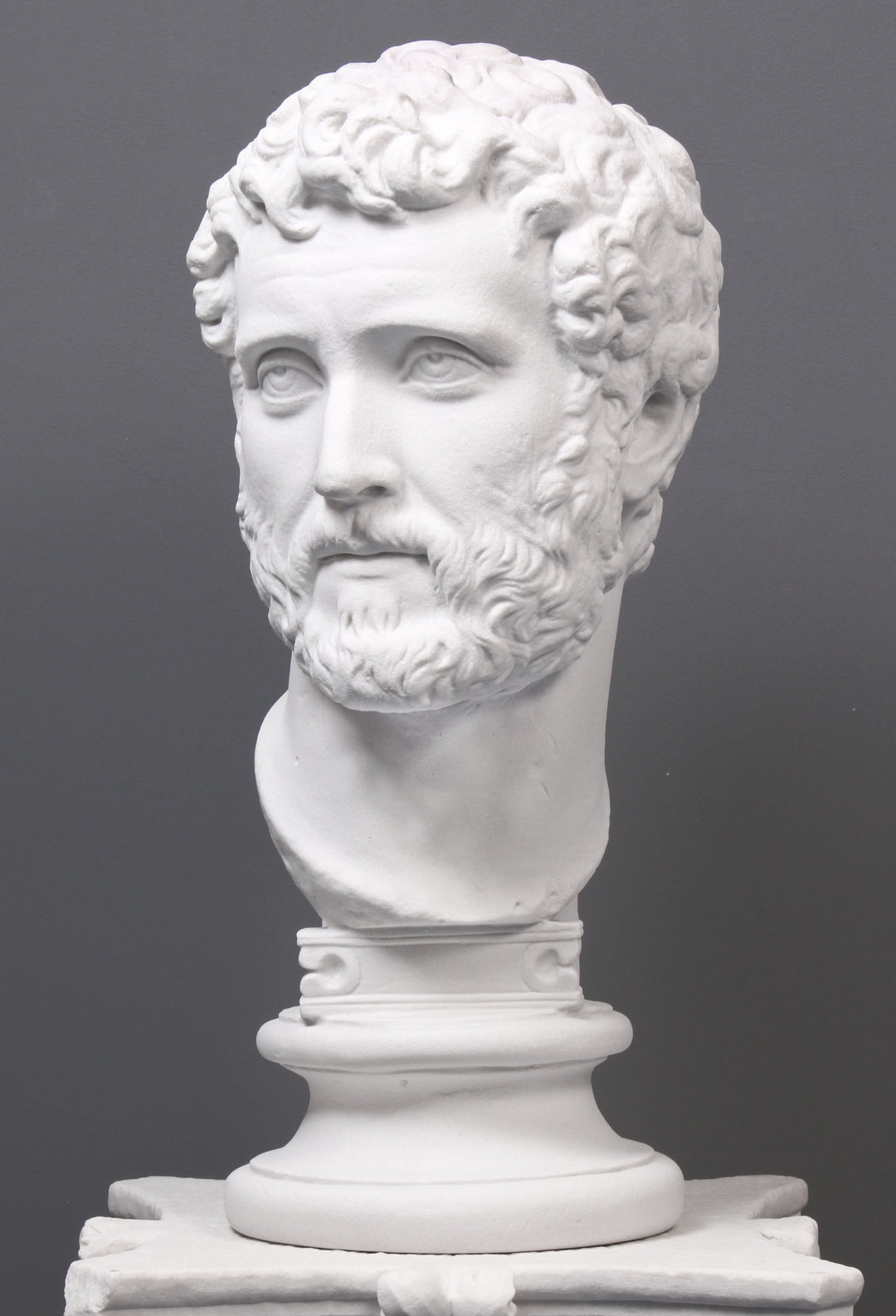 Antoninus Pius Bueste Statue (Gross)