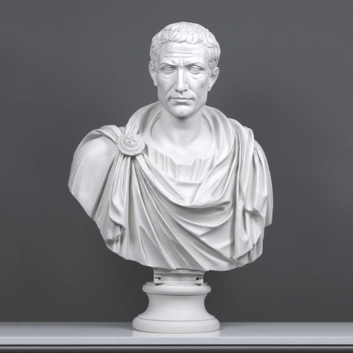 Julius Caesar Büste (in Toga)