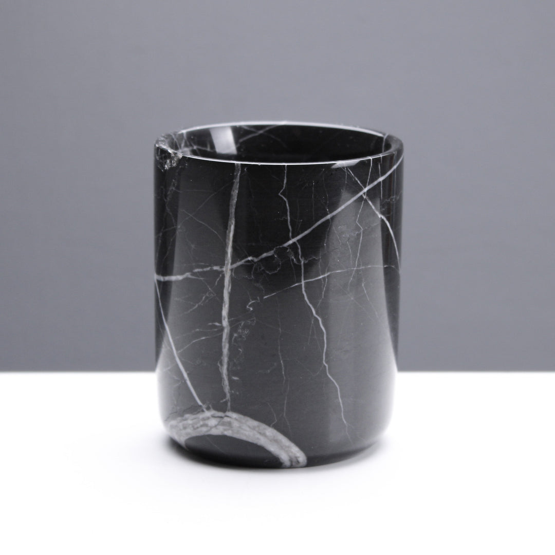 Schwarzer Marmor Zahnbuerstenhalter