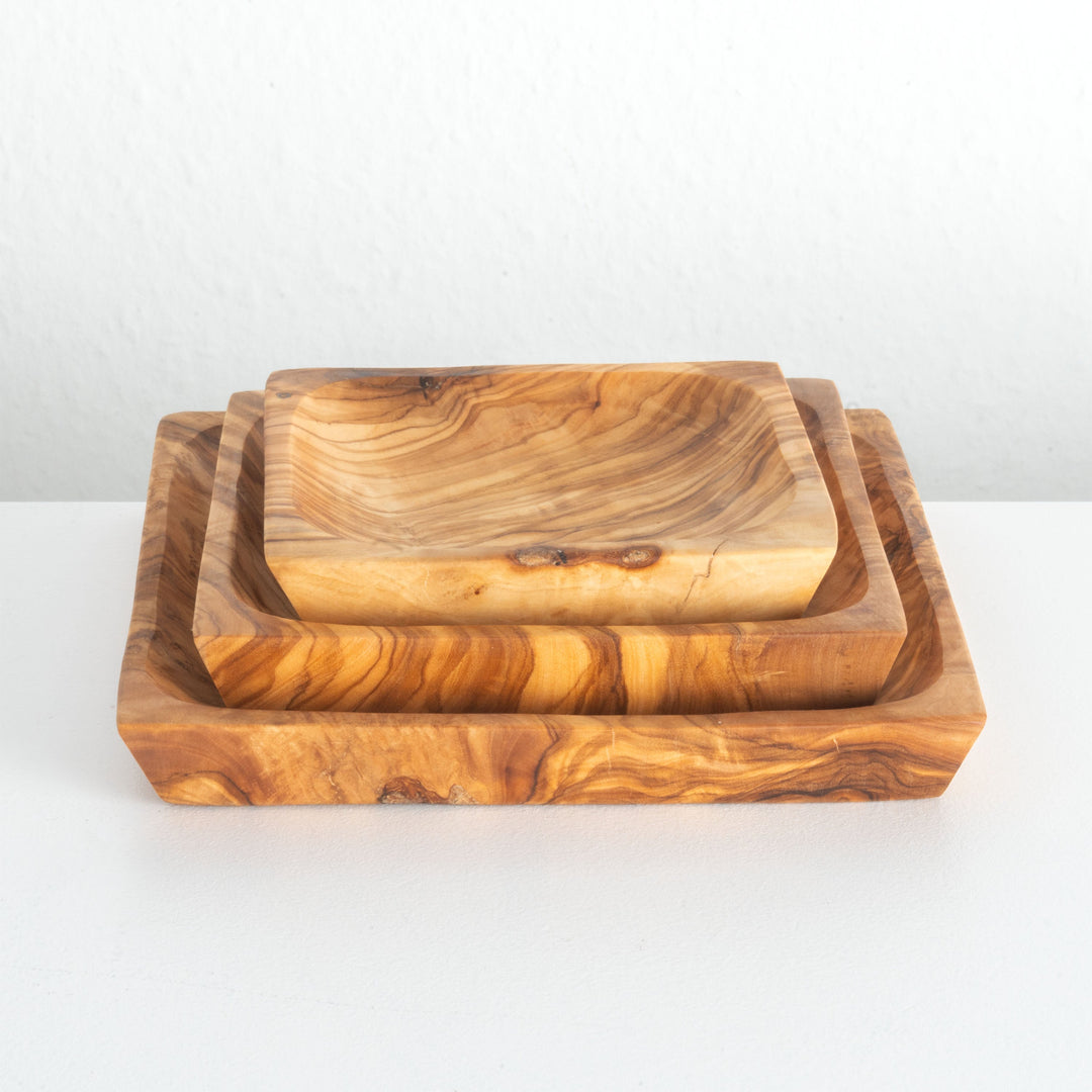 Handgefertigtes Olivenholz-Tellerset – quadratisch (3-teilig)