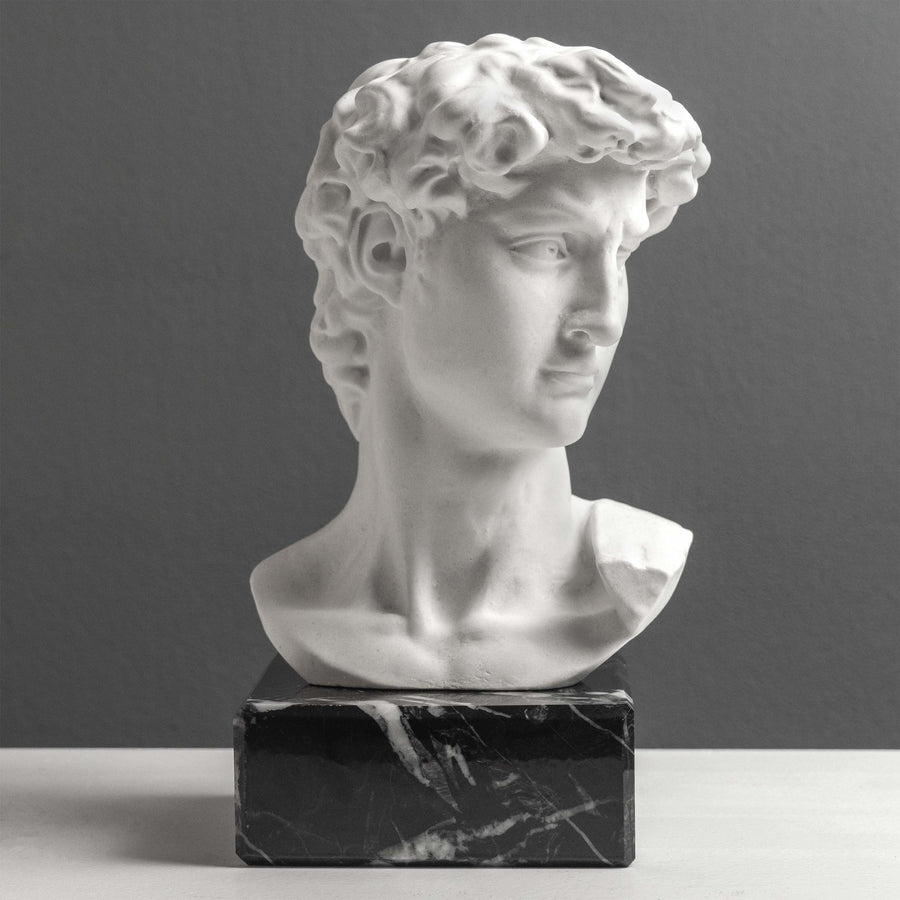 David Büste von Michelangelo mit schwarzem Marmorsockel (Klein)