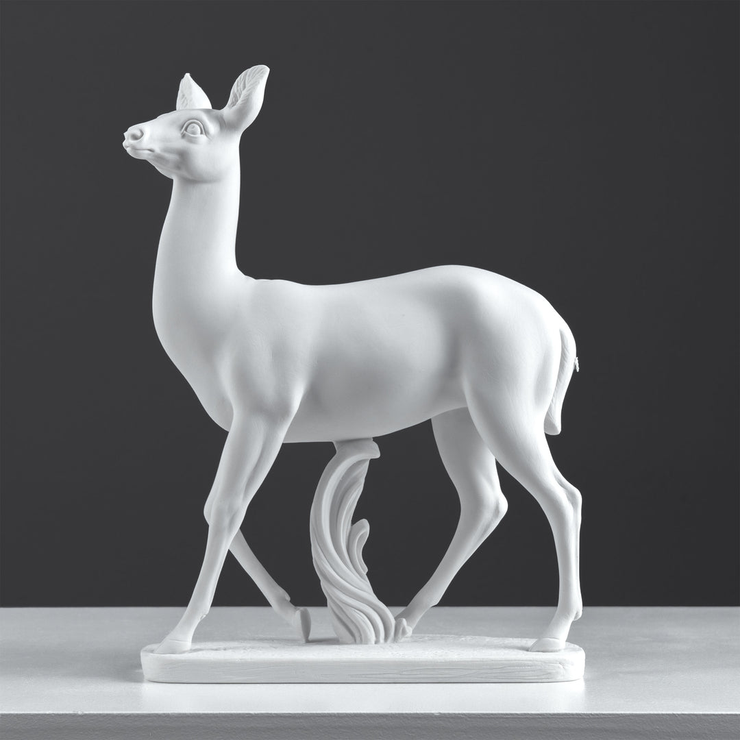 Hirschfigur (Bronzierte Skulptur aus Kunstharz) elegant