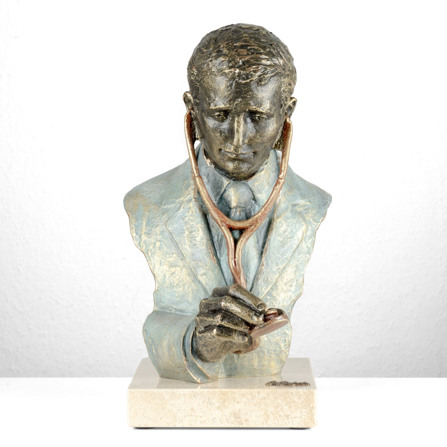 Arztfigur von Anglada auf Marmorsockel