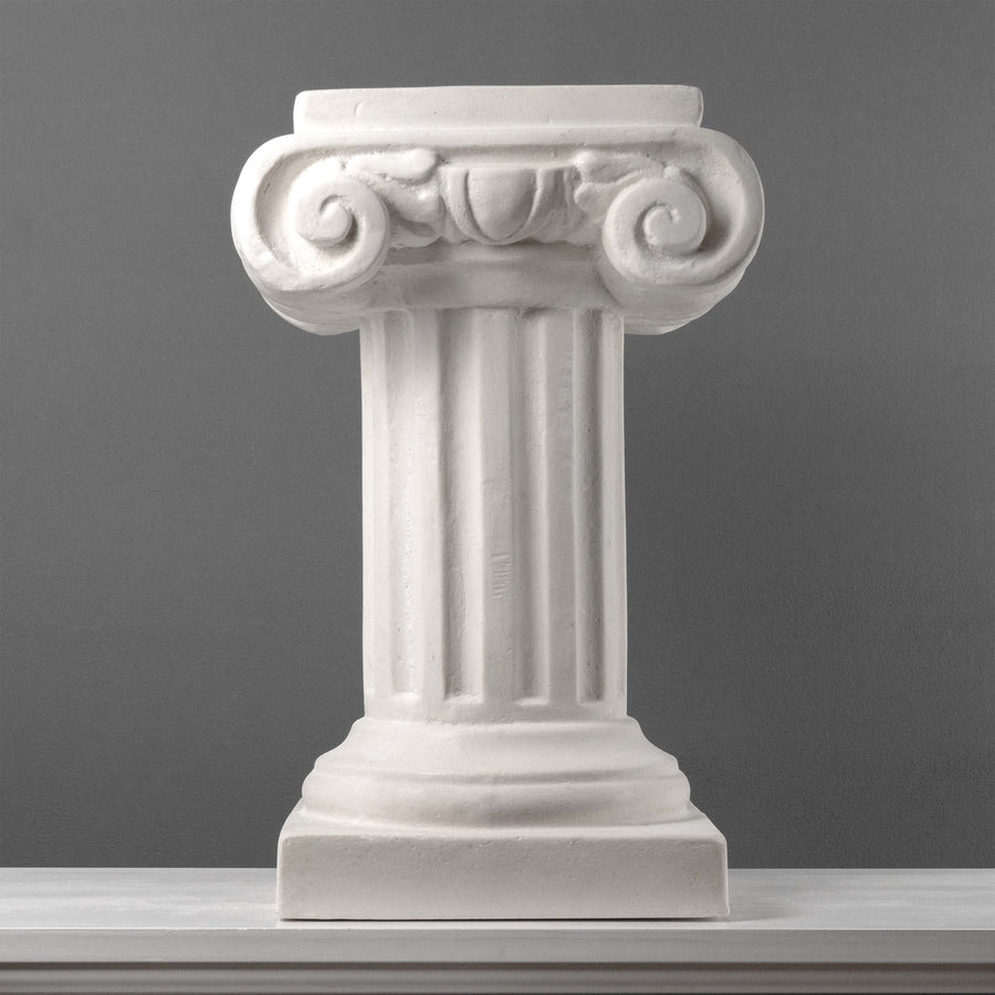 Ionische Säule – Gartensockel