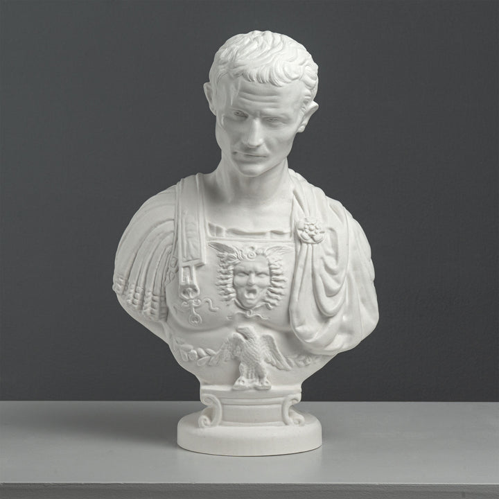 Julius Caesar Buste mit Brustpanzer – nach Andrea Ferrucci