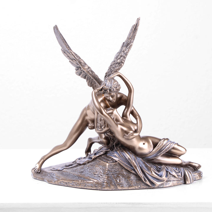 Psyche Durch Amors Kuss Erweckt (Bronzierte Skulptur aus Kunstharz)