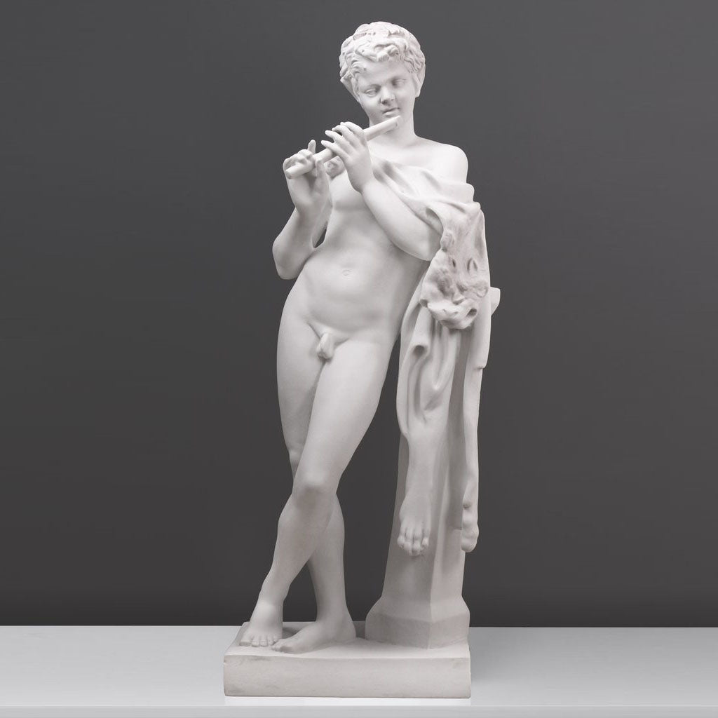 Satyr mit Floete Statue