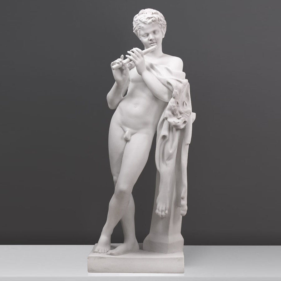 Satyr mit Floete Statue