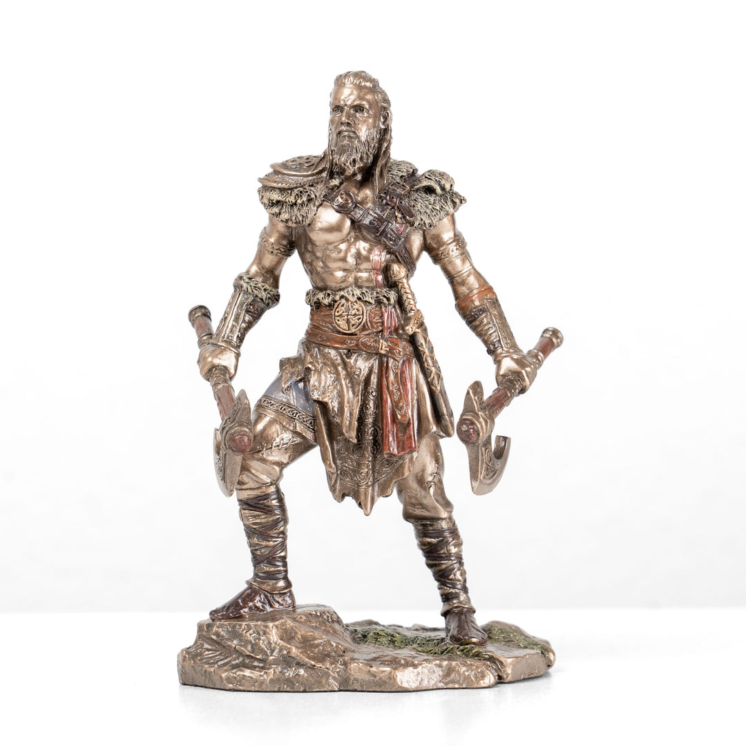 Wikinger-Krieger Statue mit zwei Äxten (Kaltgussbronze-Skulptur)