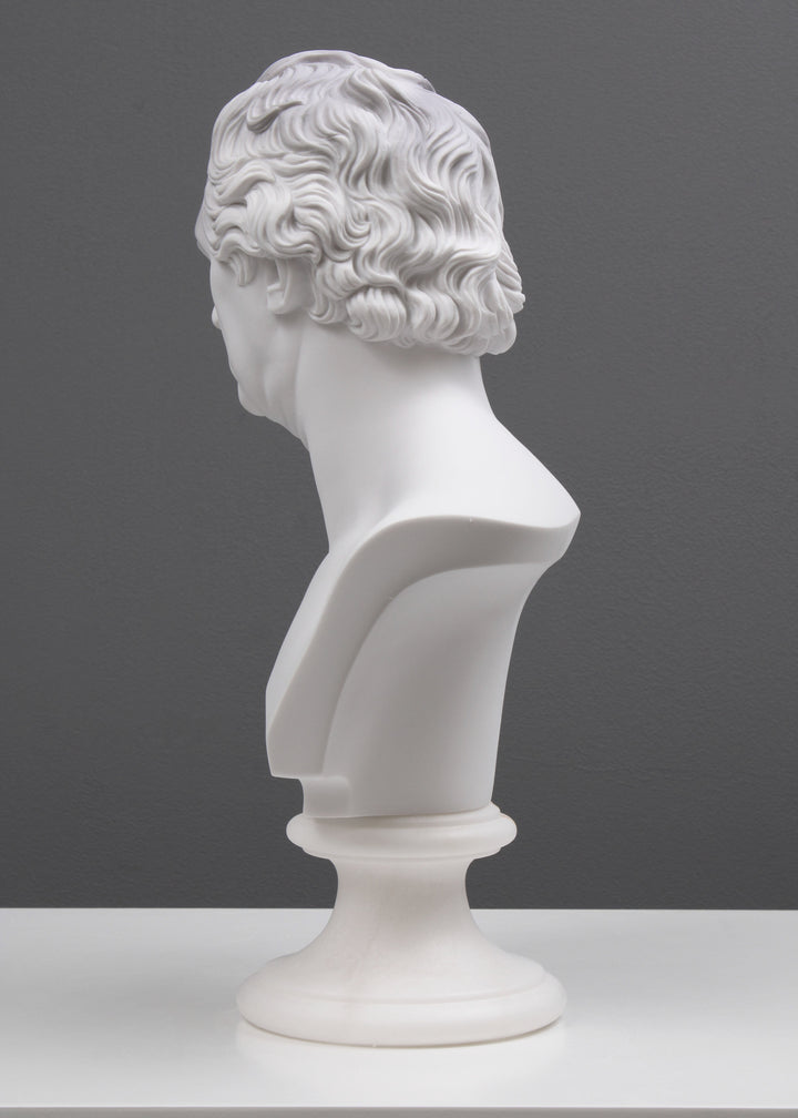 Goethe Büste Statue