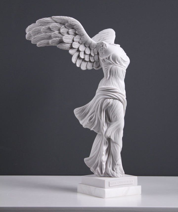 Nike Statue - Geflügelter Sieg (Mittel)