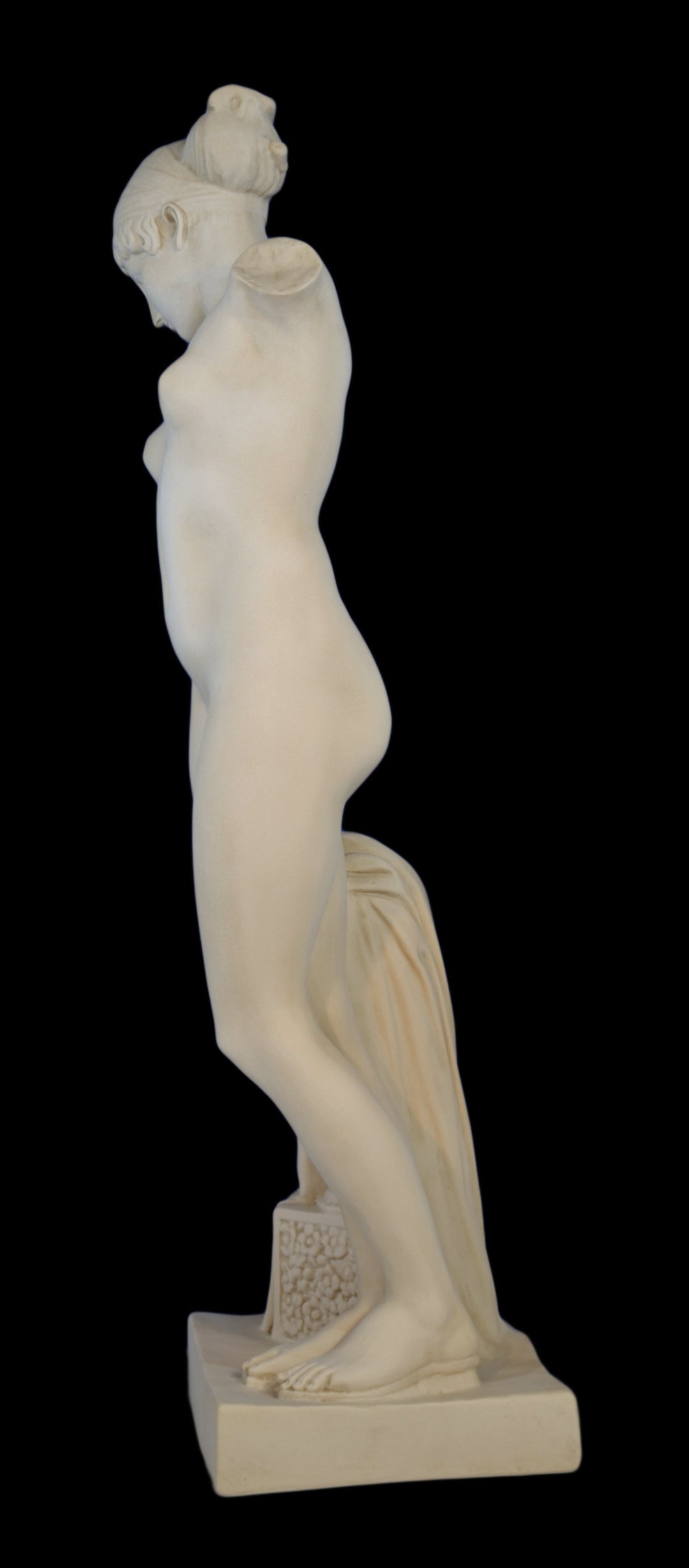 Weibliche Lebensgrosse Statue