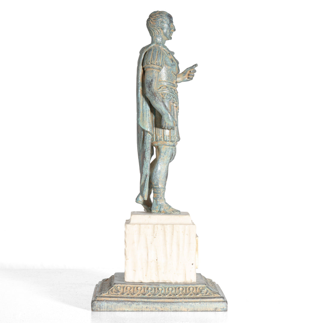 Julius Caesar Statue mit Sockel (Bronzeskulptur)