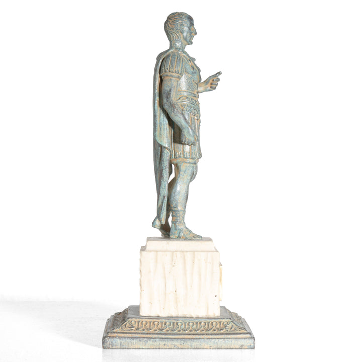 Julius Caesar Statue mit Sockel (Bronzeskulptur)