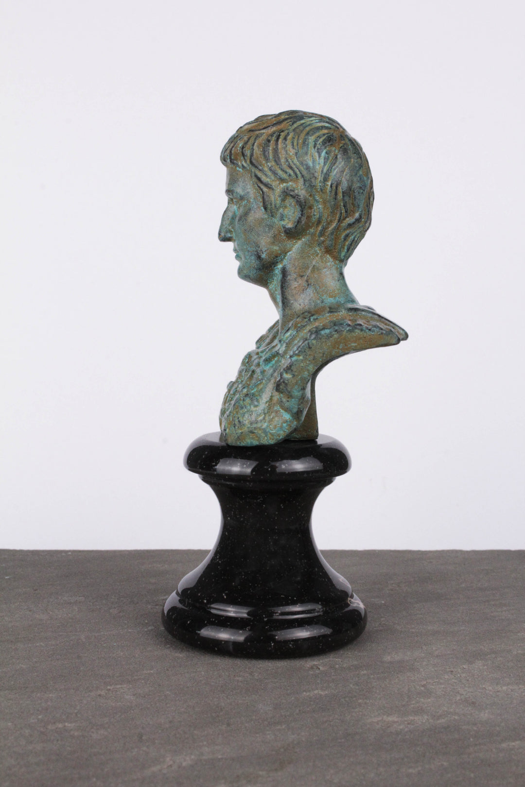 Augustus Caesar Büste (Grüne Bronze)