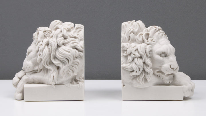 Canova Löwen Buchstützen (im Paar)