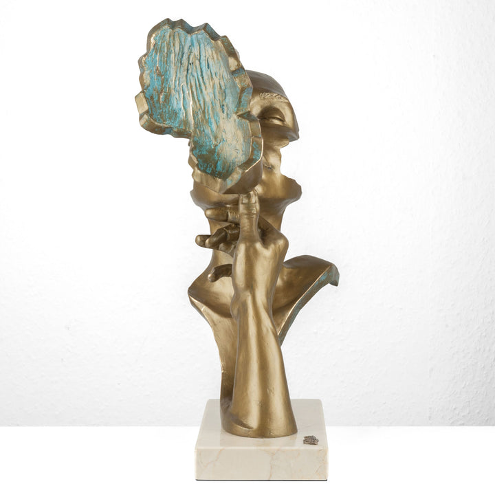 Liebespaarfigur „Warmth“ von Anglada auf Marmorsockel
