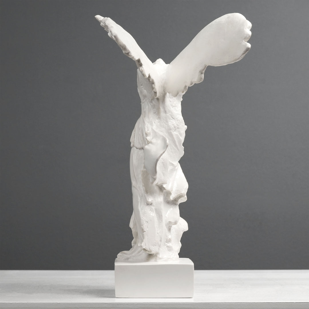 Nike Göttin des Sieges Statue (Kunstharz)