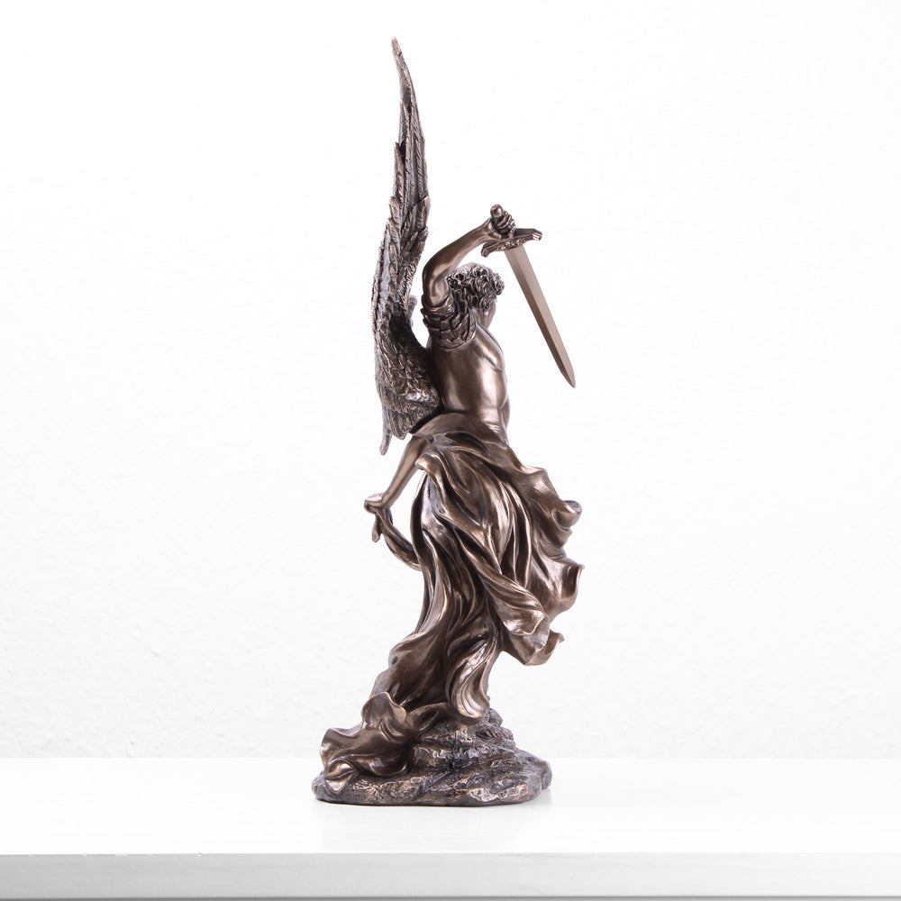 Heiliger Michael Erzengel Skulptur (Kaltguss-Bronze Statue)