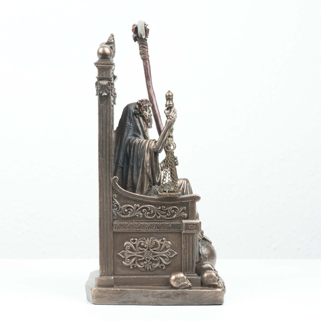 Santa Muerte Statue mit Sense und Waage (Kaltguss-Bronze Skulptur)