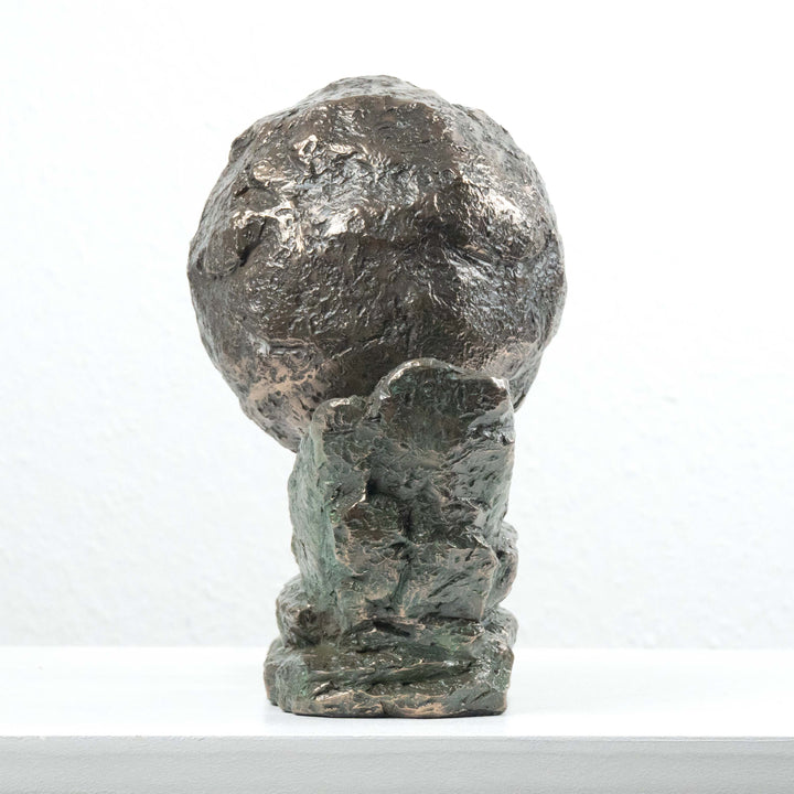 Sisyphus und der Ewige Felsen Statue (Kaltguss-Bronze Skulptur)