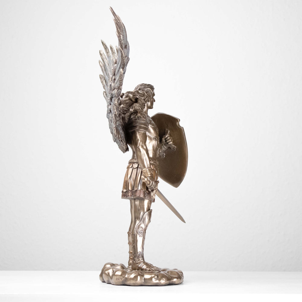 Erzengel Michael Skulptur – Verteidiger des Himmels (Bronzeskulptur)