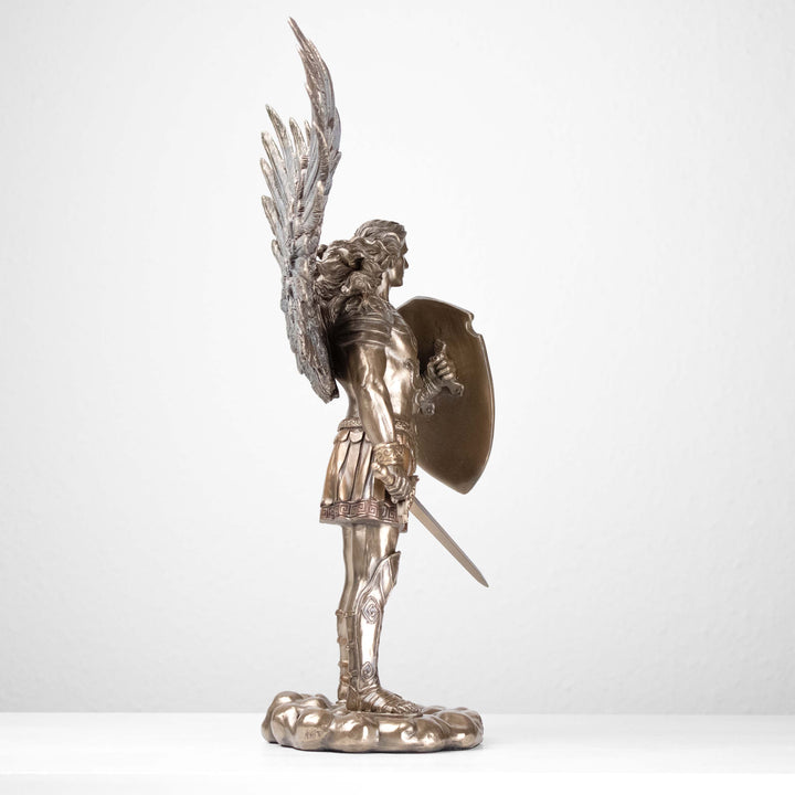 Erzengel Michael Skulptur – Verteidiger des Himmels (Bronzeskulptur)