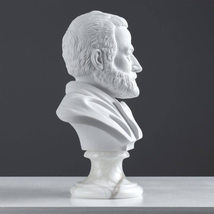 Victor Hugo Büste — Meister der französischen Romantik