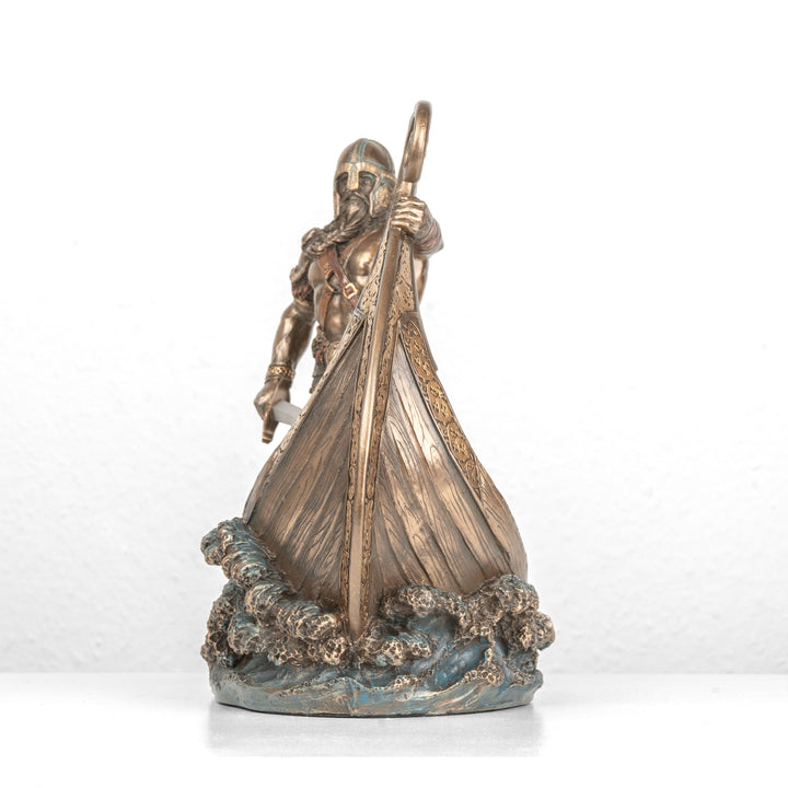 Wikinger-Krieger Statue mit Schwert und Langschiff (Kaltgussbronze-Skulptur)