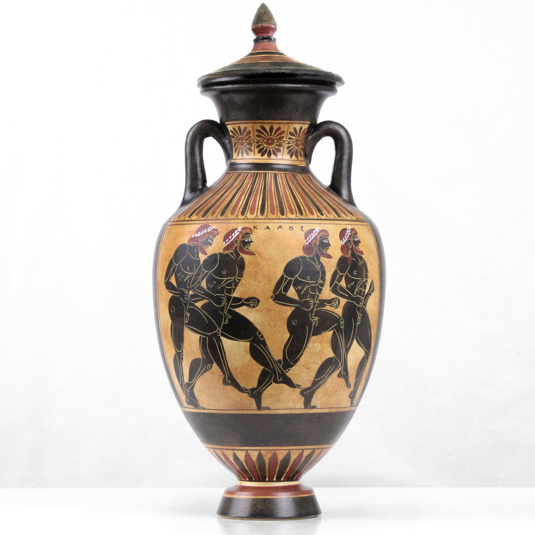 Antike griechische schwarzfigurige panathenaeische Amphore mit Athena und Laeufern
