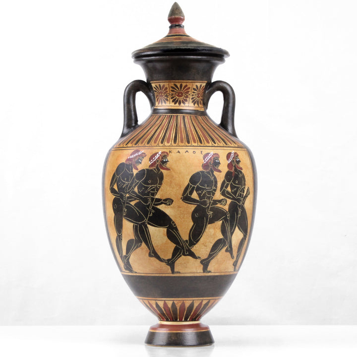 Antike griechische schwarzfigurige panathenaeische Amphore mit Athena und Laeufern