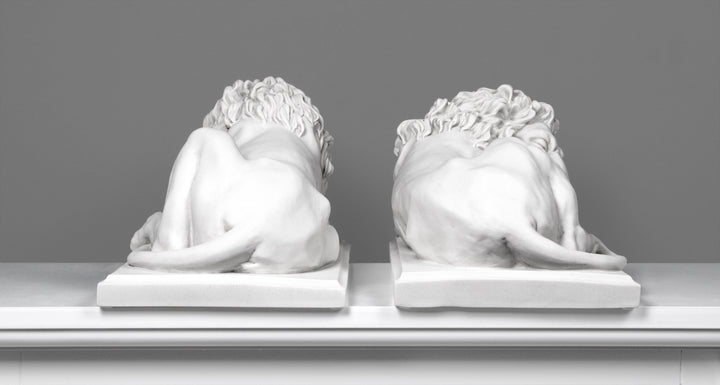 Große Löwen Statuen im Paar