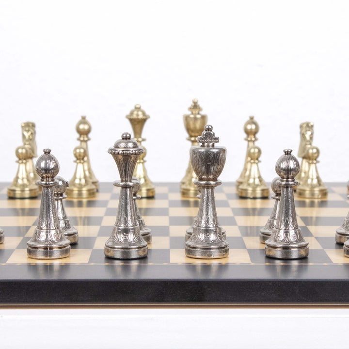 Italfama Staunton Schachset aus Metall mit Premium Queen’s Gambit Holzbrett