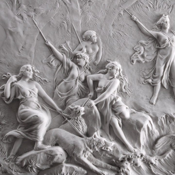Relief Diana bei der Jagd