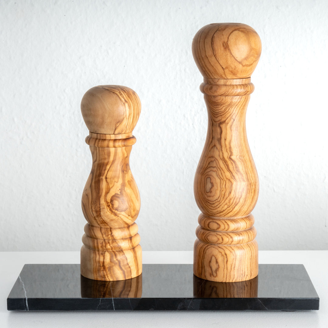 Handgefertigte Olivenholz-Mühle – traditionell